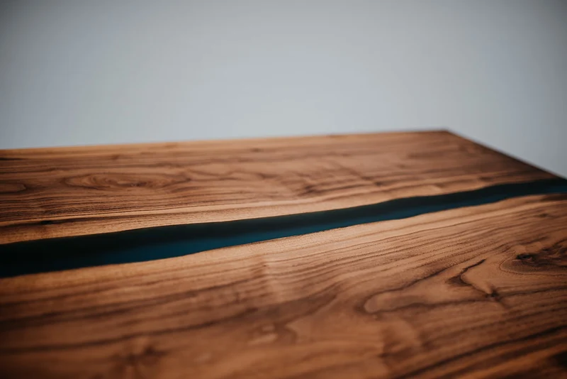 LIVE EDGE - Couchtisch (AUSVERKAUFT)