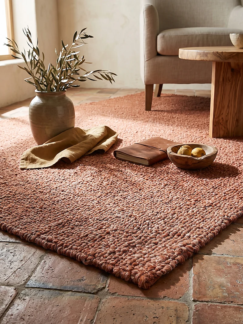 Kurzflor-Teppich Bouclé-Melange · 100 % Polyester · handgewebt, 10 mm Flor