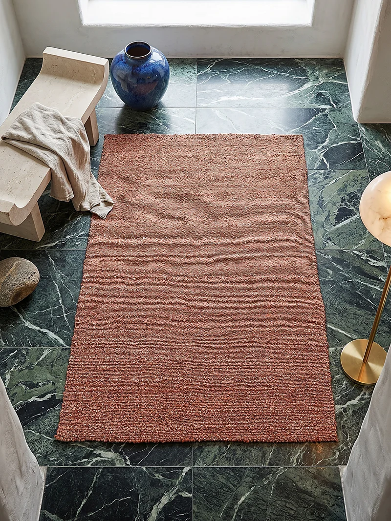 Kurzflor-Teppich Bouclé-Melange · 100 % Polyester · handgewebt, 10 mm Flor