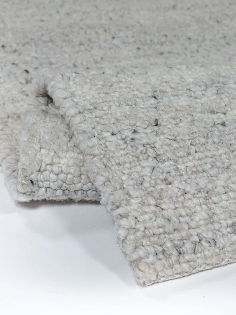 Kurzflor-Teppich Bouclé-Melange · 100 % Polyester · handgewebt, 10 mm Flor