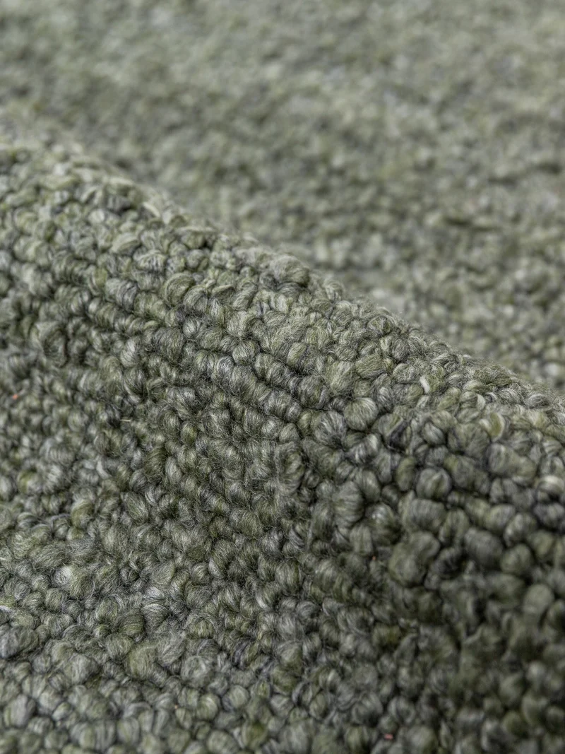 Kurzflor-Teppich Bouclé-Melange · 100 % Polyester · handgewebt, 10 mm Flor