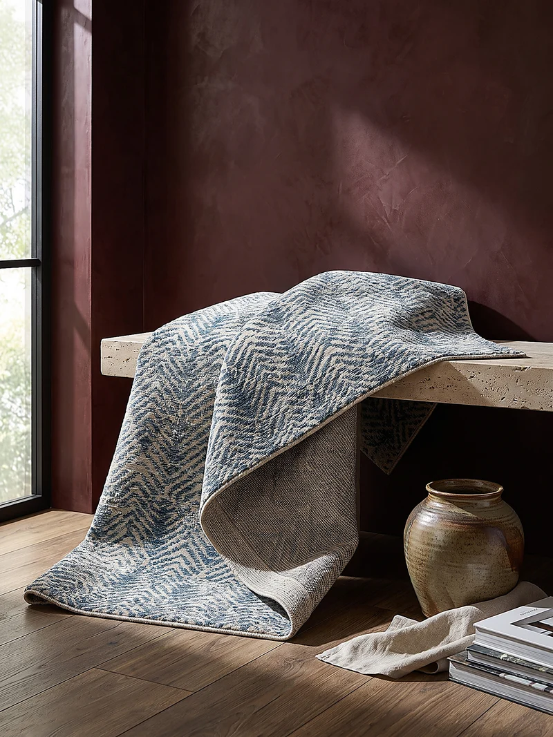 Kurzflor-Teppich Chevron · 100 % Polyester, gewebt · 7 mm Flor
