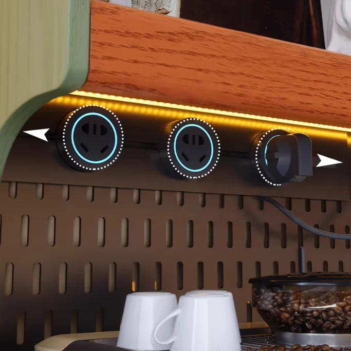 Nordisches Retro-Sideboard aus Massivholz mit selbstgestaltbarer Lochwand