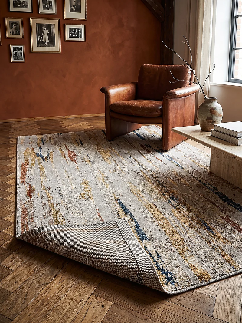Kurzflor-Teppich abstrakt · 100 % Polyester, maschinell gewebt · 7 mm Flor