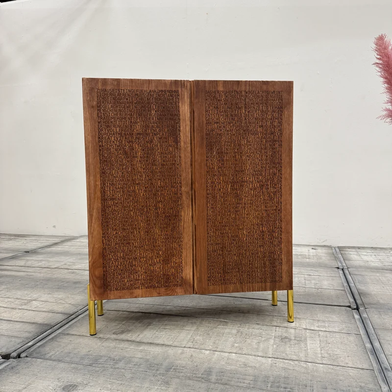 Thomas Klotz Upcycling Kommode Schrank Typografie Kiefer Massiv Unikat