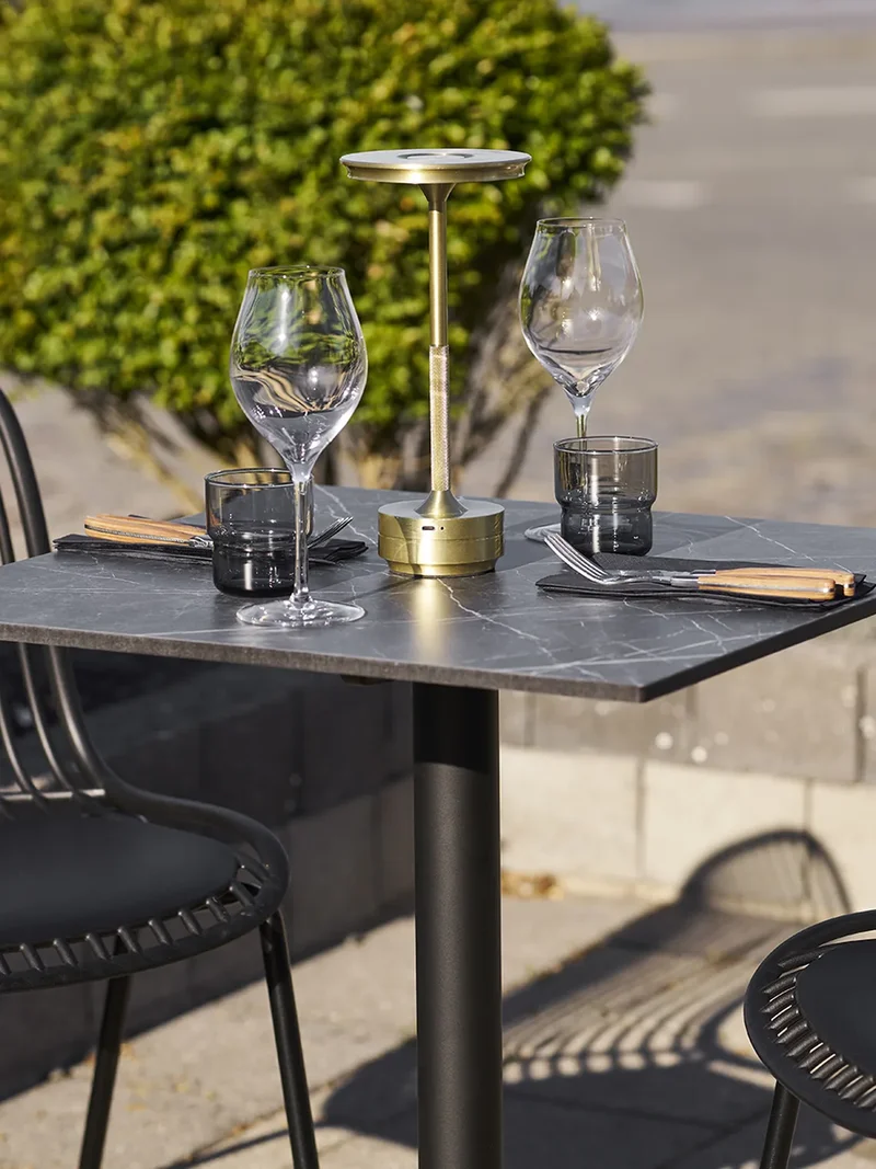 Bistrotisch Marmor-Optik, dunkelgrau, schwarze Beine, Aluminium