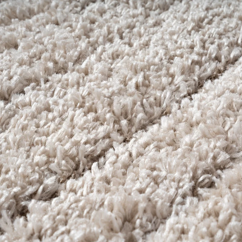 Hochflor-Teppich subtile horizontale Streifen - Polypropylen, 31 mm Gesamthöhe