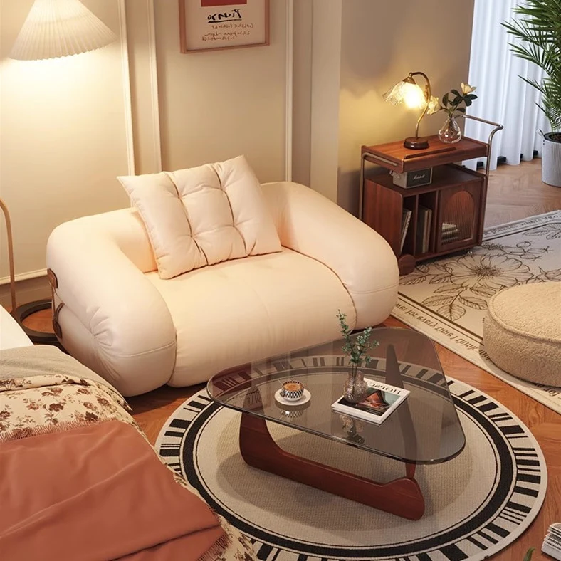 Gepolstertes Schlafsofa