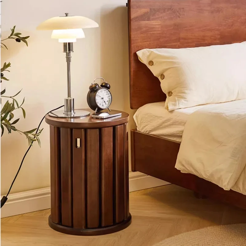 4-in-1-Hocker aus Massivholz