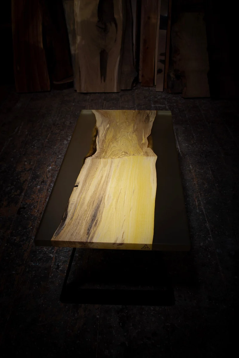 Lina - Couchtisch aus Zitronenholz Massivholz