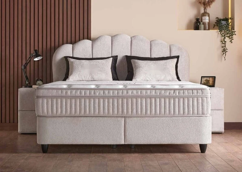 Casa Padrino Luxus Boxspringbett mit Kopfteil in Muschelform Creme 90 x 200 cm - Luxus Schlafzimmer Möbel