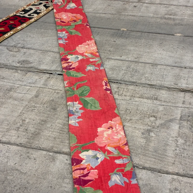 Orientalisches Zierband Kelim Wandbehang Nomaden Stoffband Rot Blumen Borde Gebraucht