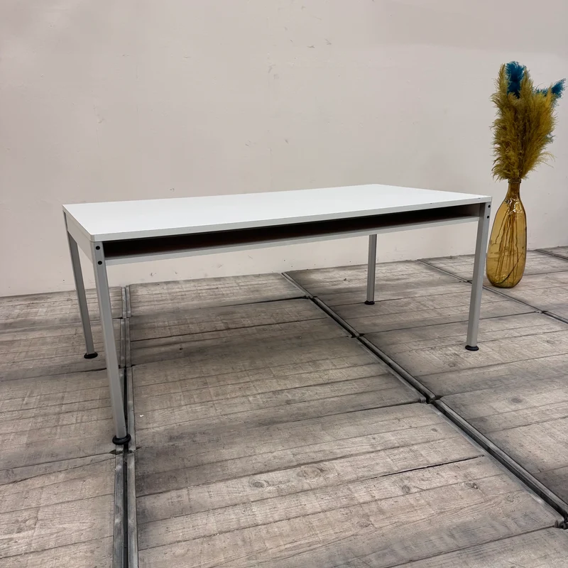 Schreibtisch Weiß Holz Metall Mit Blende Tisch 180x90 Gebraucht