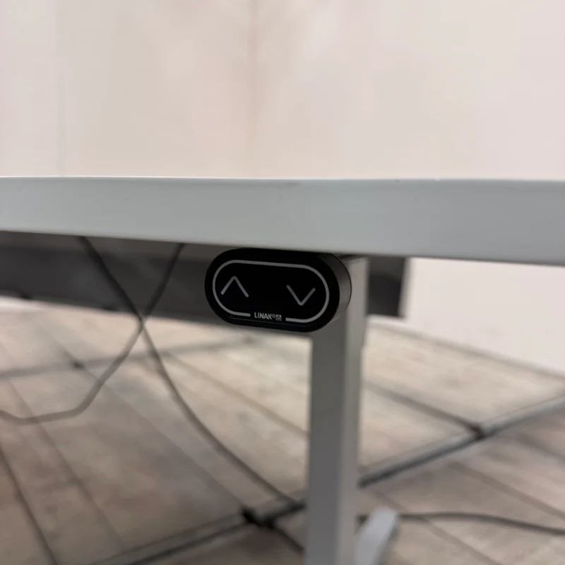 Linak Elektrisch Höhenverstellbarer Schreibtisch Weiß Holz Tisch 200x90 Gebraucht
