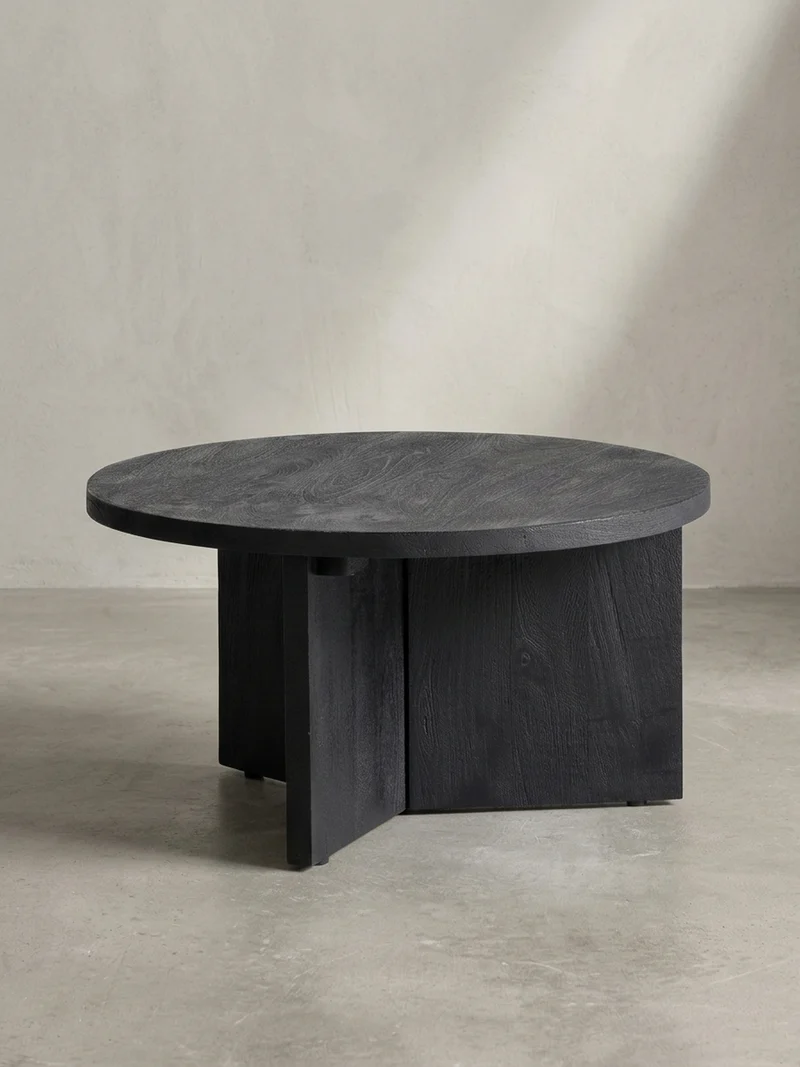 Couchtisch rund in Schwarz, aus Massivholz Mango, 60x60x33cm, Dreibein-Design, Niedrig, Modern, mit Naturholzmaserung