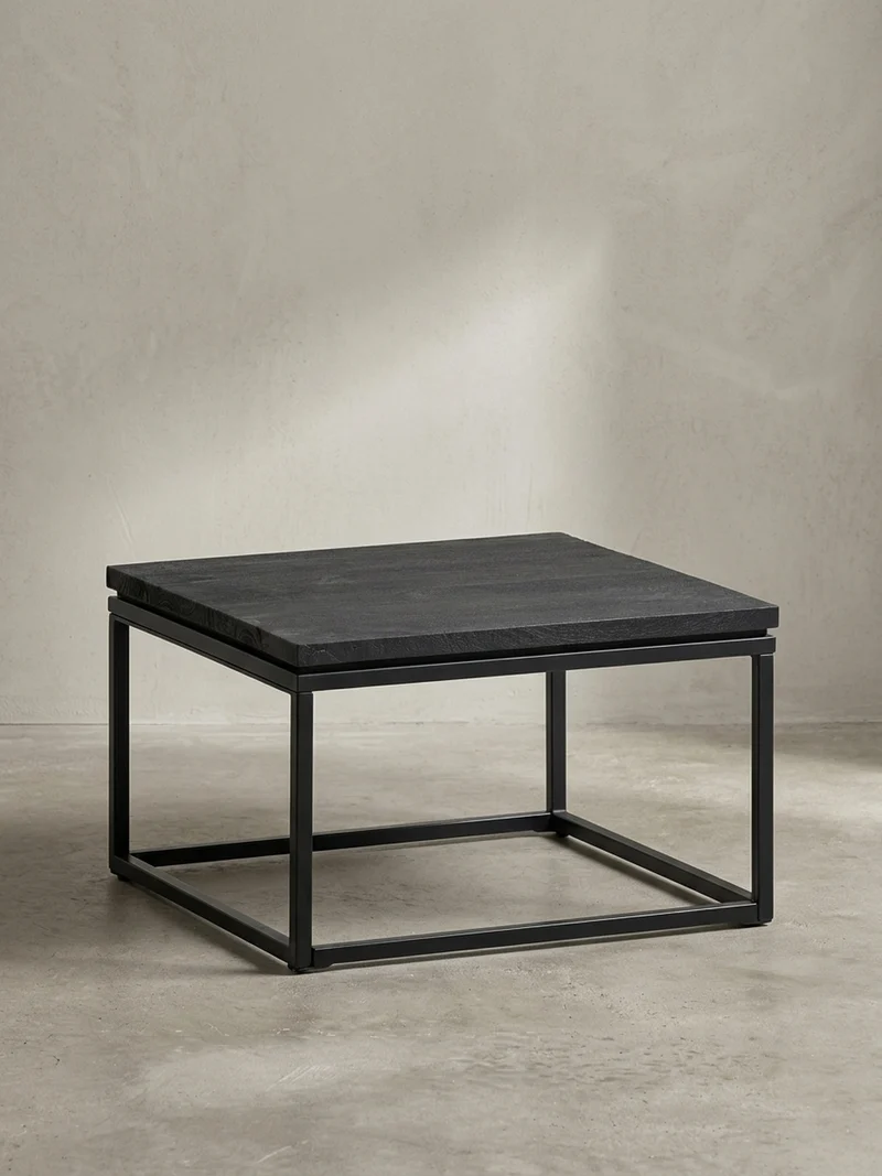 Couchtisch aus Mango Massivholz und Metall, Quadratisch, Natürliche Holzmaserung, Moderner Stil