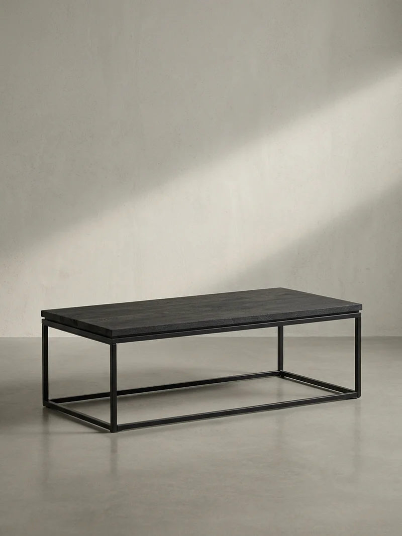 Couchtisch aus Mango Massivholz und Metall, Quadratisch, Natürliche Holzmaserung, Moderner Stil