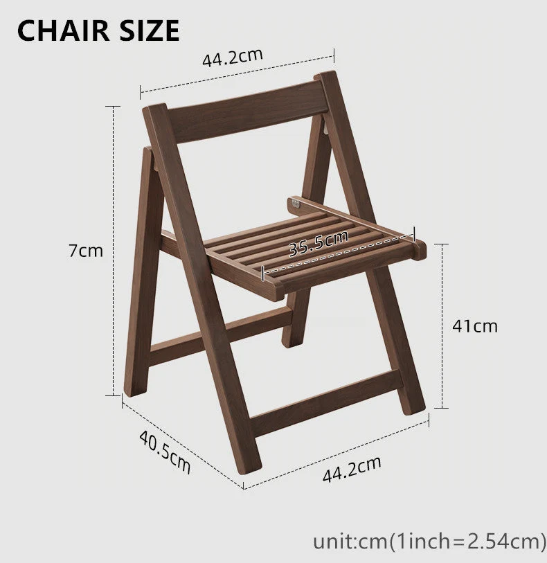 Stallschrank mit ausziehbarem Tisch und Klappstühlen