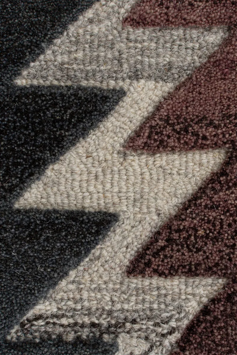 Getufteter Wollteppich Chevron-Linien · 100 % Wolle · 10 mm Kurzflor