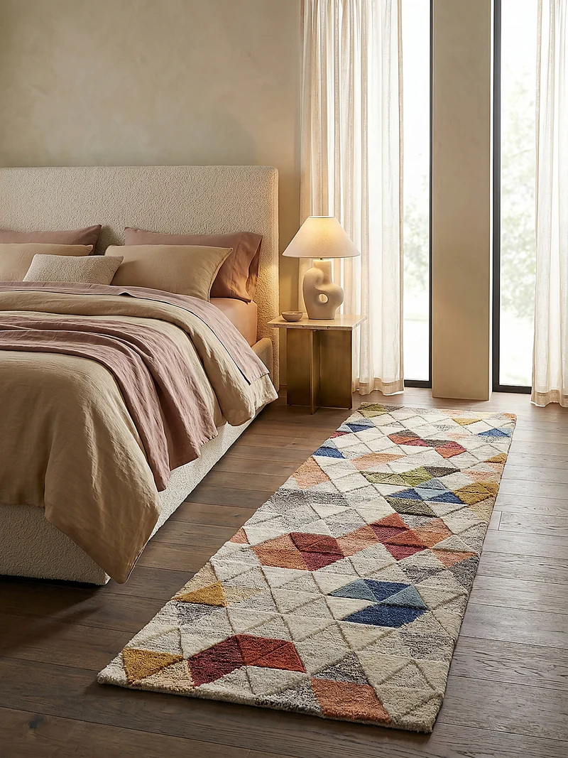 Getufteter Wollteppich Dreiecksmosaik · 100 % Wolle · 10 mm Kurzflor