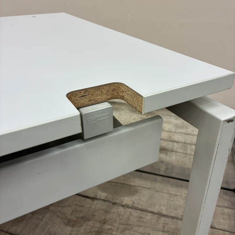 PLANMÖBEL Manuell höhenverstellbarer Schreibtisch Weiß 180x78cm Bürotisch Gebraucht