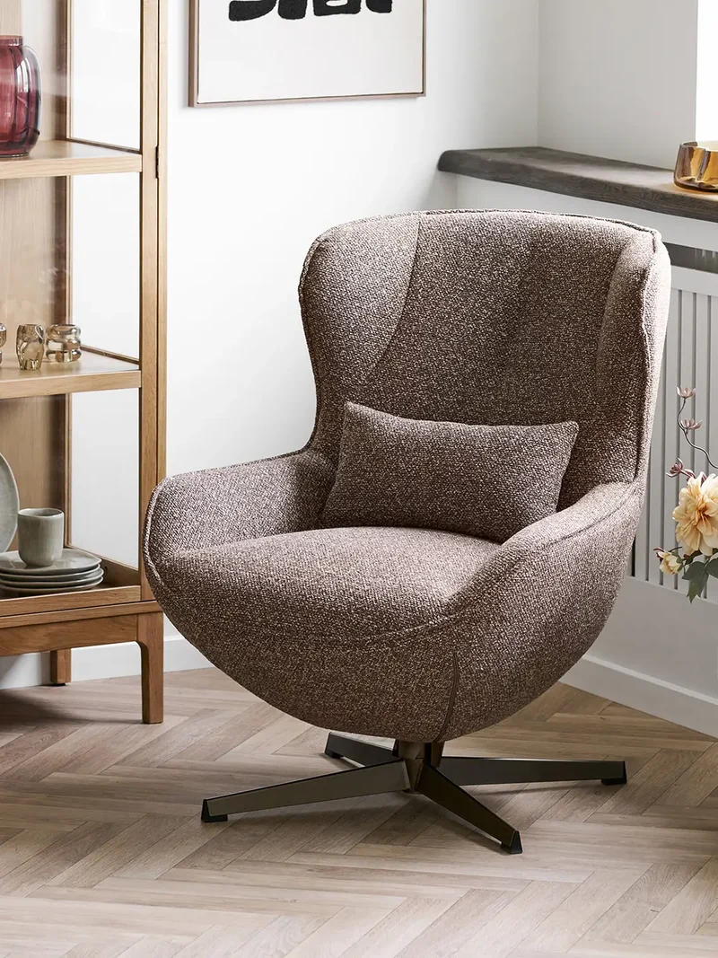 Blenheim Loungesessel braun, Bronzebeine, mit Drehfunktion