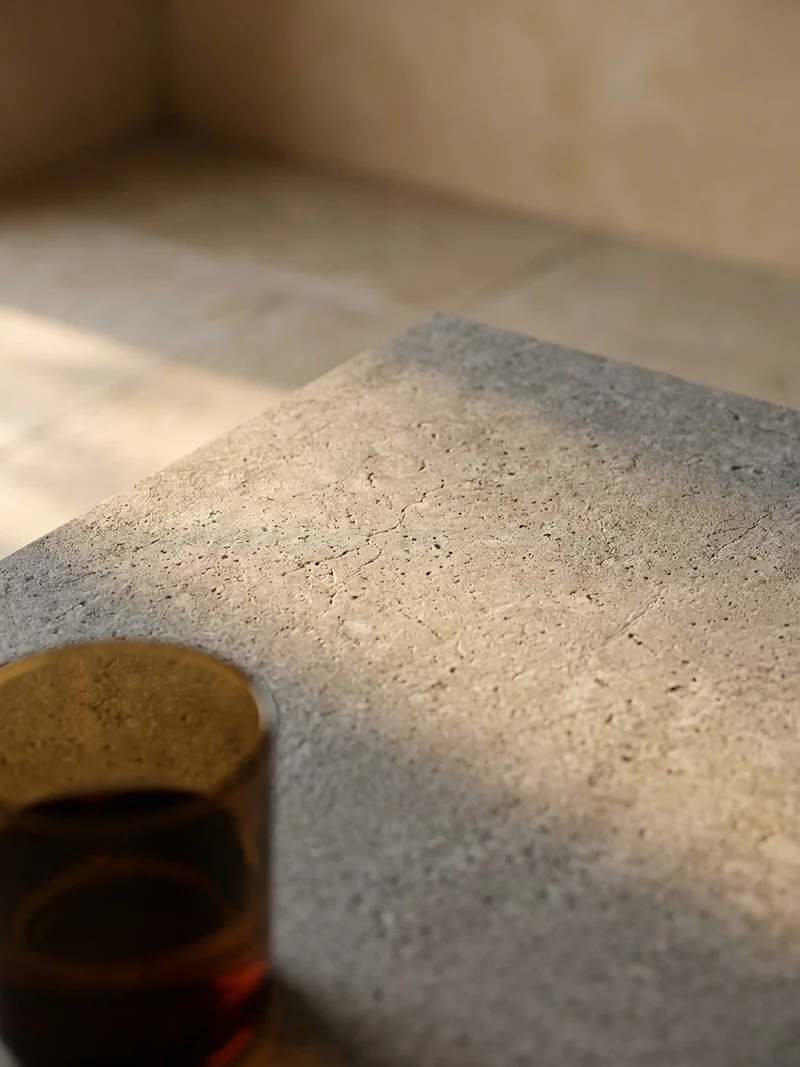 Couchtisch in Beton-Optik, zeitloses Design, rechteckig, schlicht