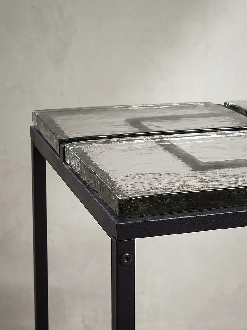 Couchtisch Quadratisch in Schwarz aus Glas und Metall, 58x58x43.5 cm