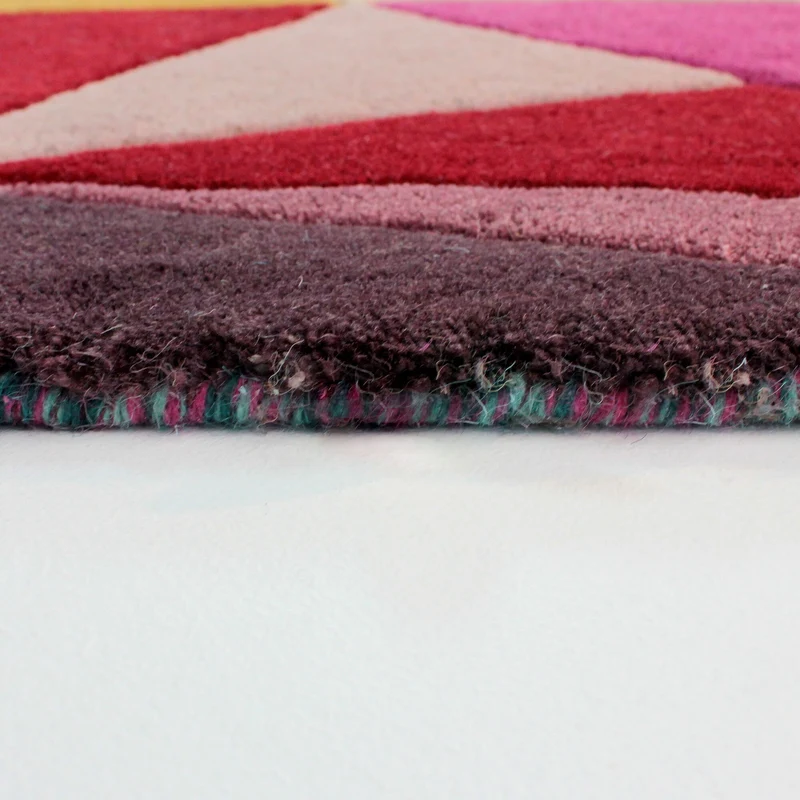 Wollteppich Dreiecks-Relief · 100 % Wolle · 10 mm Kurzflor