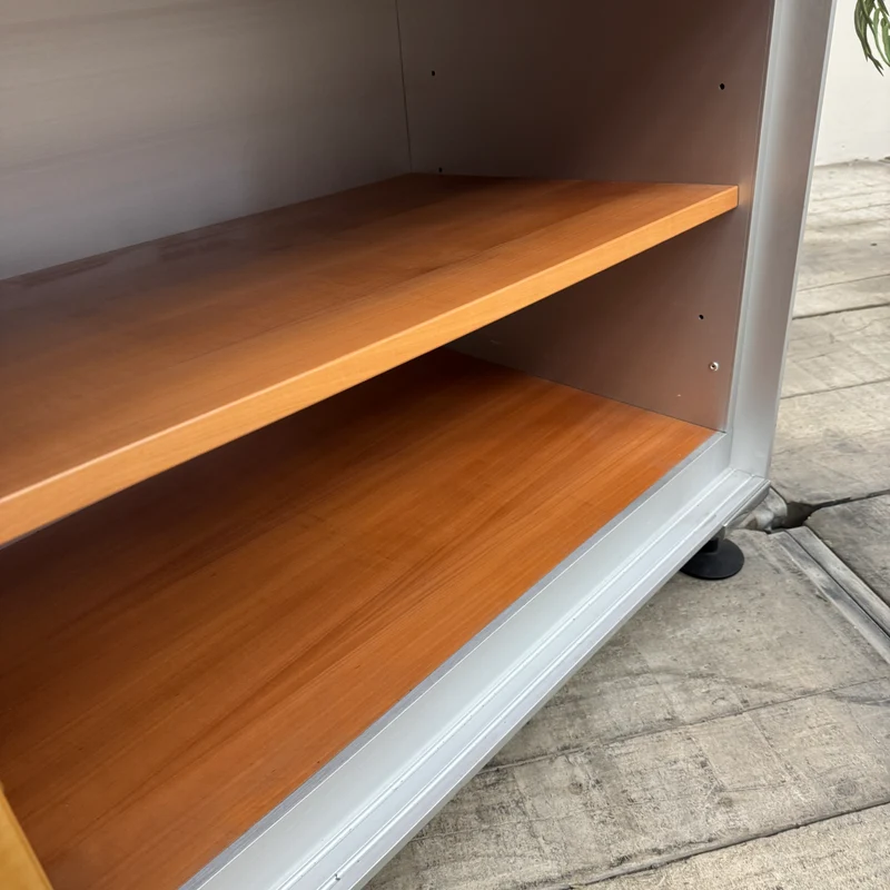 Vitra Spatio Sideboard Birne Holz Metall Mit Schiebetüren Sideboard MLGebraucht