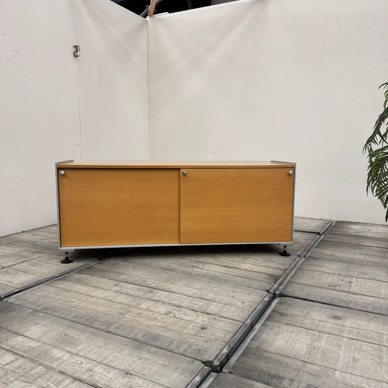Vitra Spatio Sideboard Birne Holz Metall Mit Schiebetüren Sideboard MLGebraucht