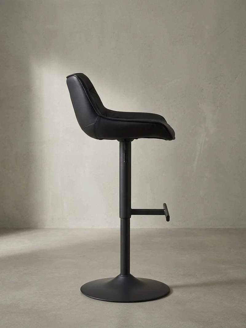 Barhocker – Kunstleder Schwarz, Rückenlehne, höhenverstellbar 86–106 cm, Trompetenfuß, 100 kg