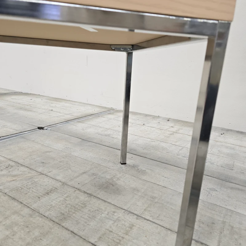 IKEA Klubbo Beistelltisch Hellbraun Holz Quadratisch mit Metallgestell Tisch Gebraucht