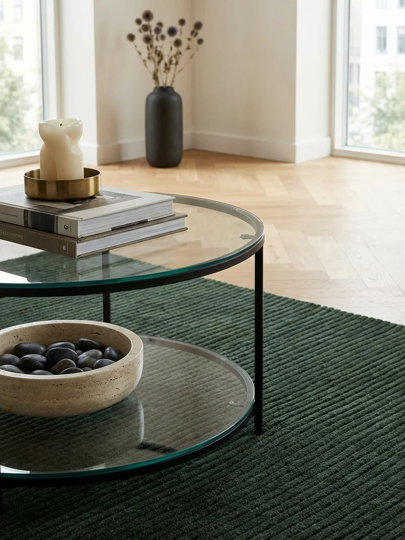 Couchtisch Glas-Metall Mix mit zwei Ablagen in Marmoroptik