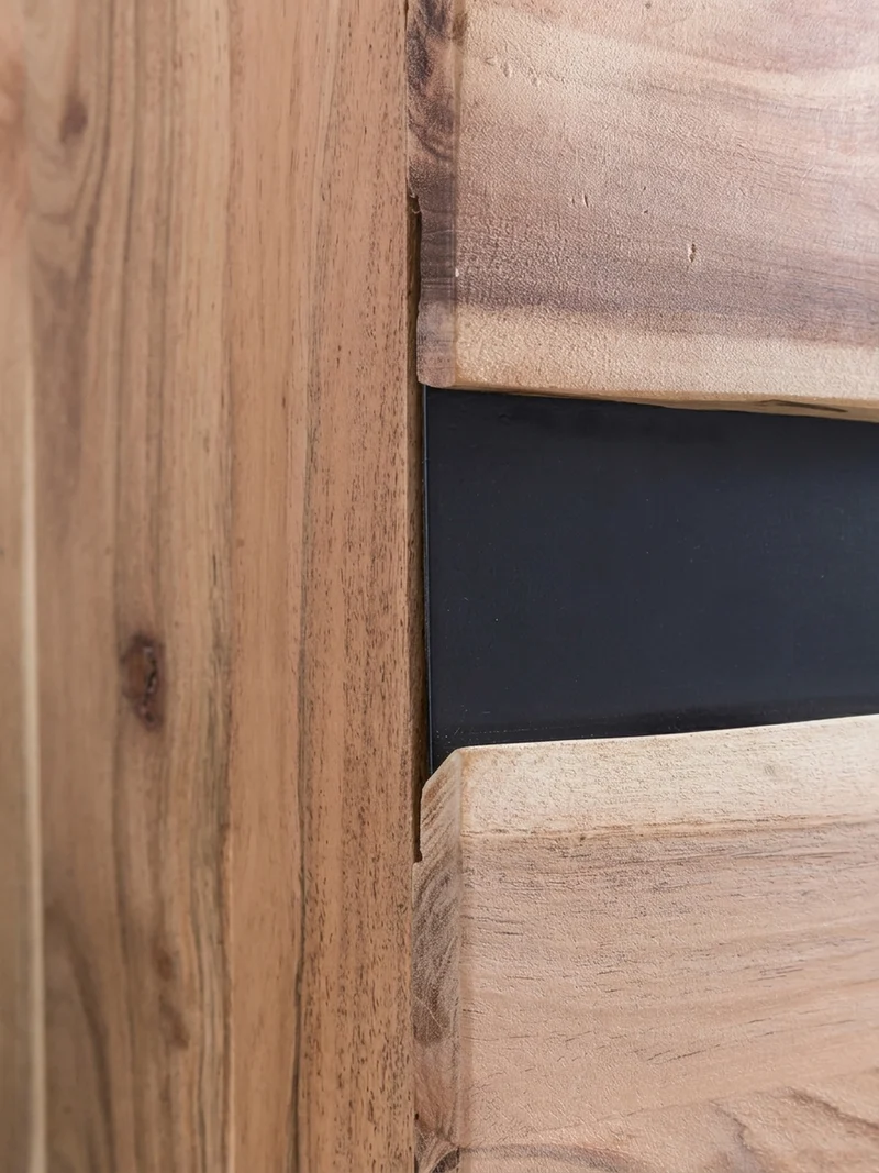 Sideboard – Akazie Massivholz, 148x85x43 cm, Baumkante, Landhausstil, breit