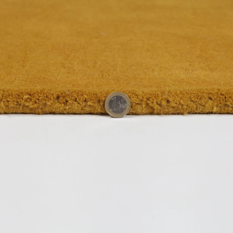 Wollteppich Cut-Out-Geometrie · 100 % Wolle · 10 mm Kurzflor