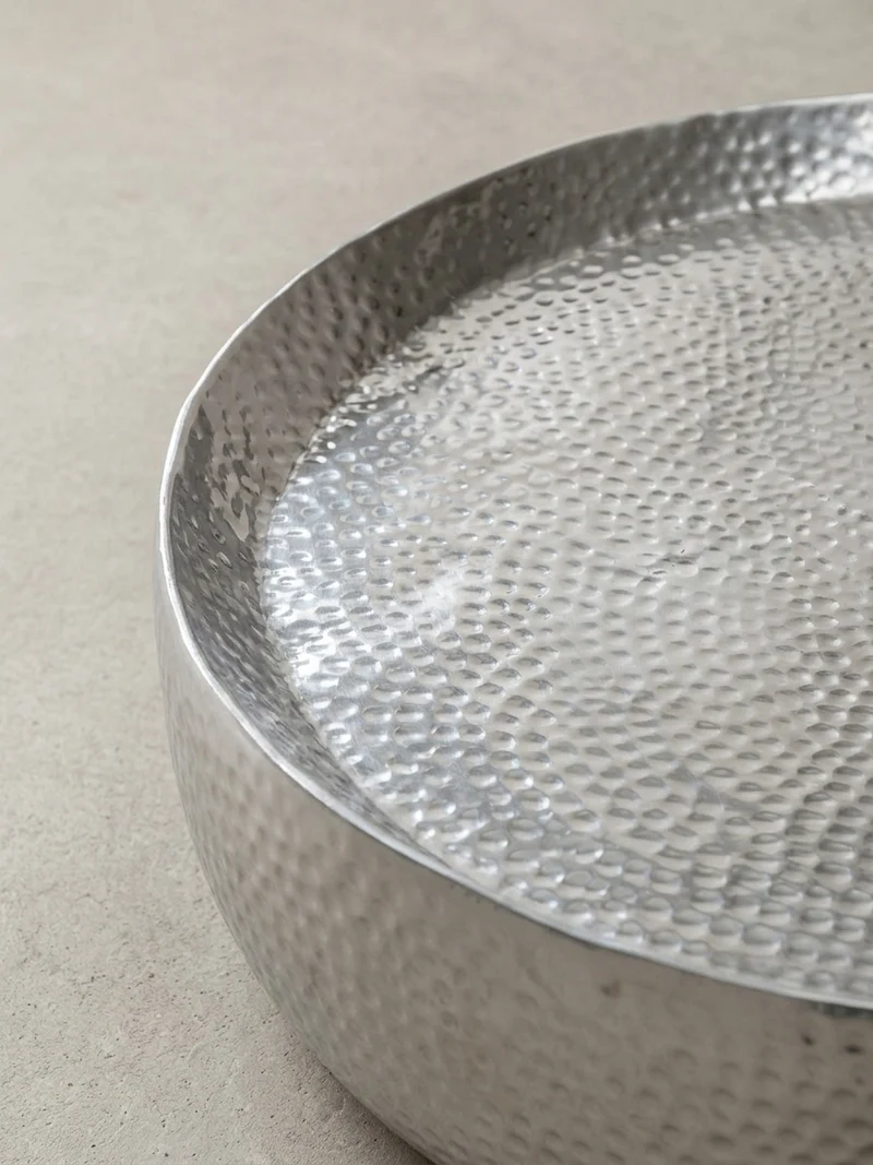 Couchtisch Orientalisch mit Hammerschlag-Struktur aus Aluminium und hohler Bauweise