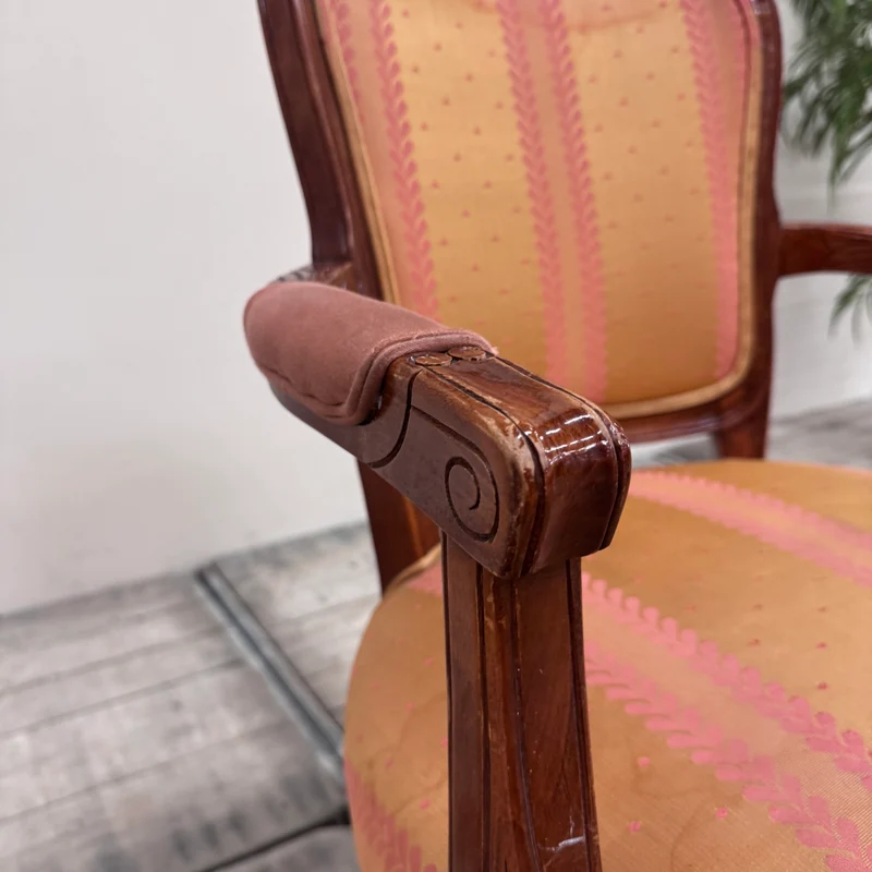 Stilmöbel Rokoko Armlehnstuhl Floral 5-Sterne Schlosshotel
