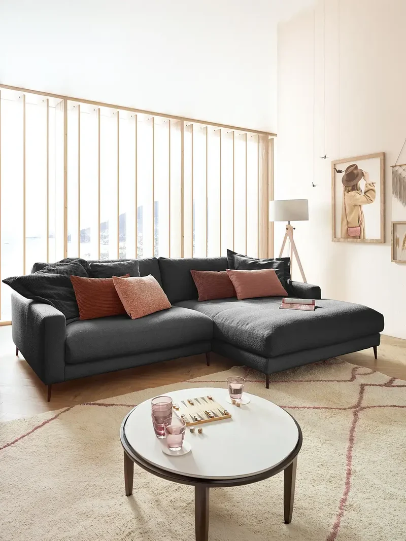 Uptown 2.0 – Ecksofa 1,5-Sitzer mit Armlehne links – Longchair long groß mit Armlehne rechts