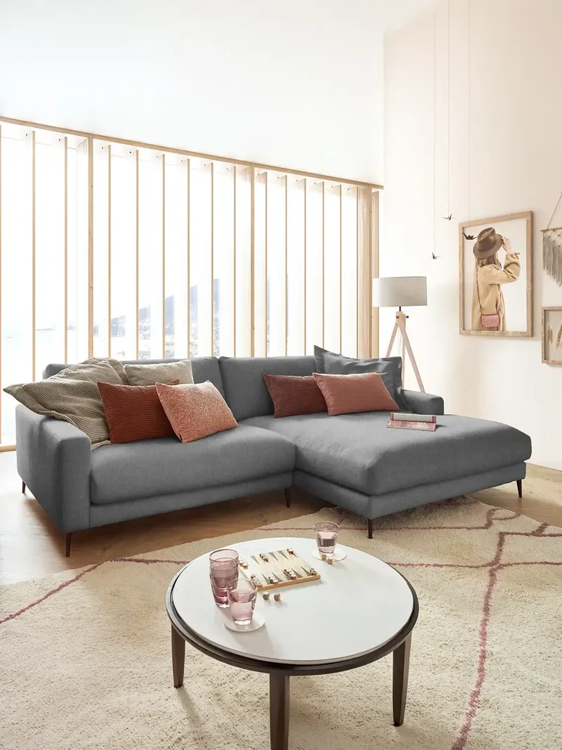Uptown 2.0 – Ecksofa 1,5-Sitzer mit Armlehne links – Longchair long groß mit Armlehne rechts