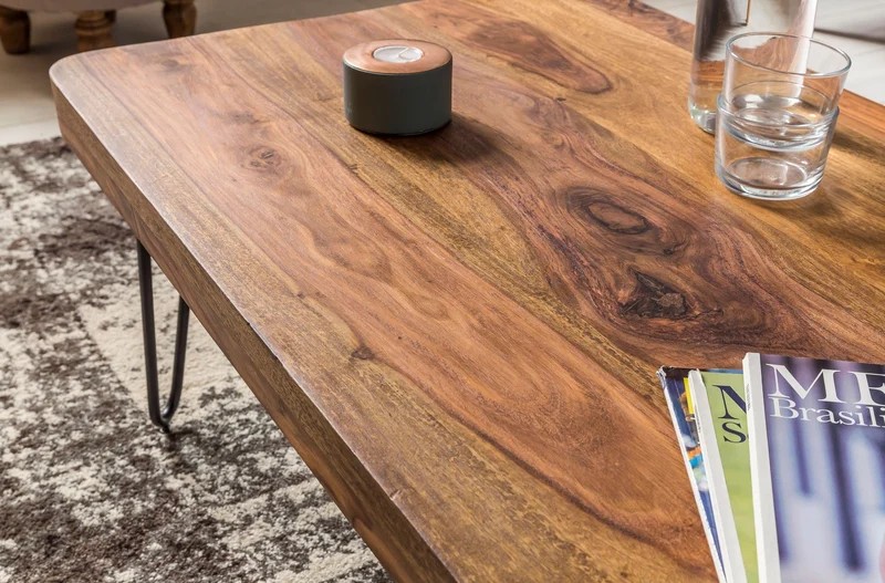 Couchtisch aus Massivholz mit Metallbeinen, handgefertigt, einzigartige Maserung