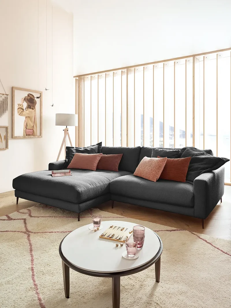 Uptown 2.0 – Ecksofa Longchair long groß mit Armlehne links – 1,5-Sitzer mit Armlehne rechts