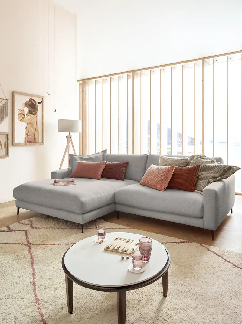 Uptown 2.0 – Ecksofa Longchair long groß mit Armlehne links – 1,5-Sitzer mit Armlehne rechts