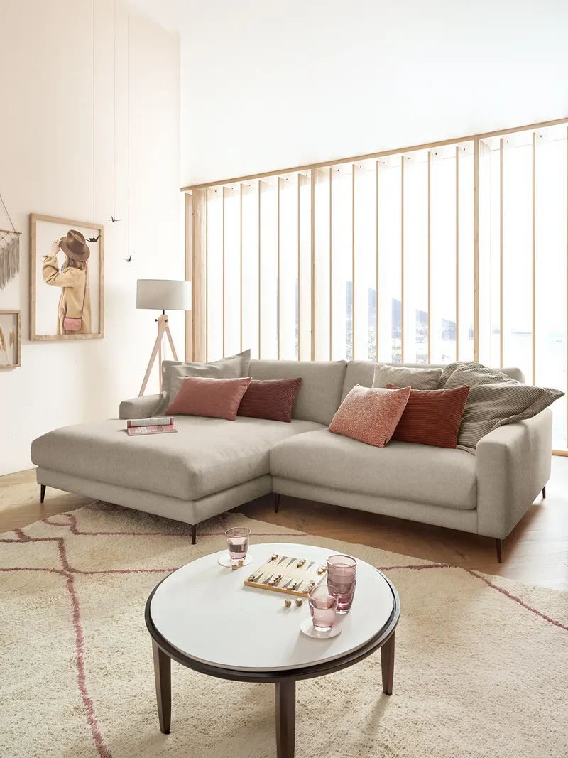 Uptown 2.0 – Ecksofa Longchair long groß mit Armlehne links – 1,5-Sitzer mit Armlehne rechts