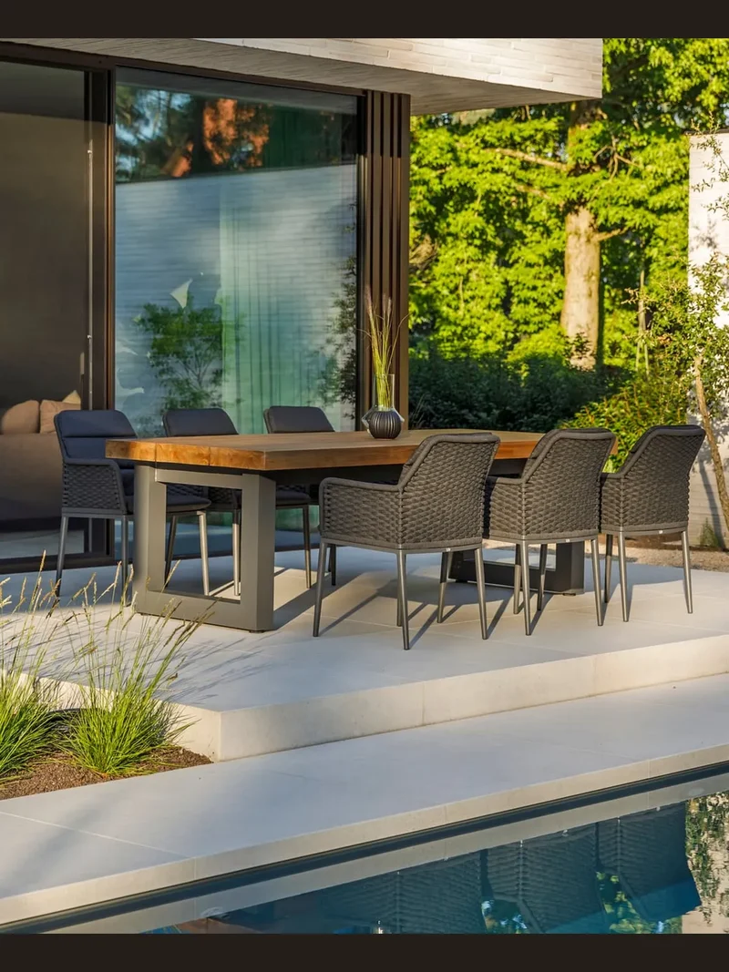 Nevada Dining Table