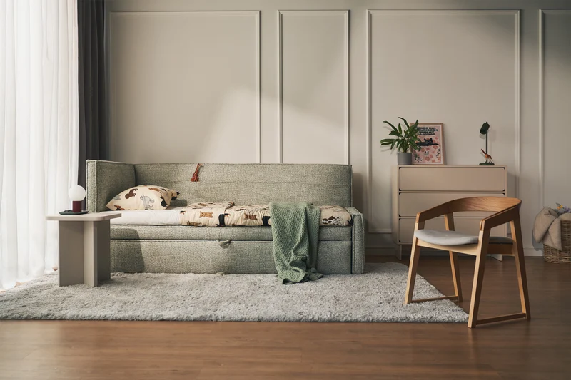 Jugendbett 90x200 cm Nesmi linksseitig mit Matratze und Stauraum Salbeigrüner Flechtstoff