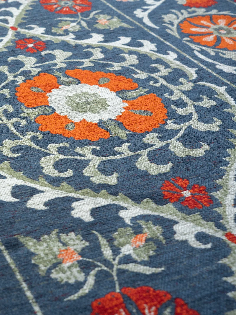 Antiquarian Suzani Nordic Teppich