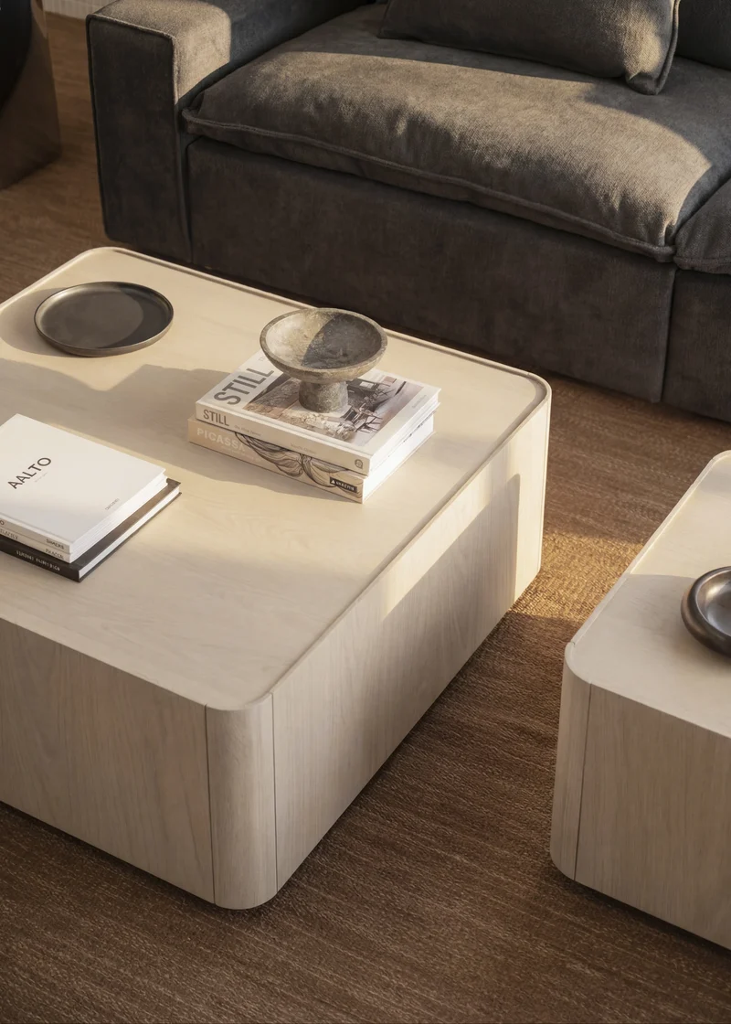 Vorbestellung | Coffeetable 90x90cm, Eiche hell