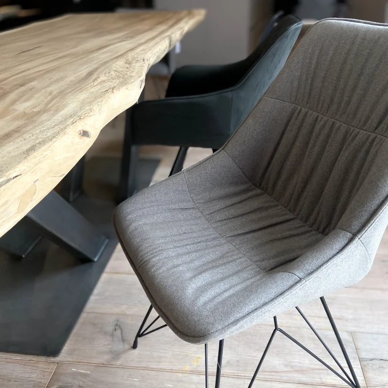 Stuhl | "Lucie" mit Metallbeinen
