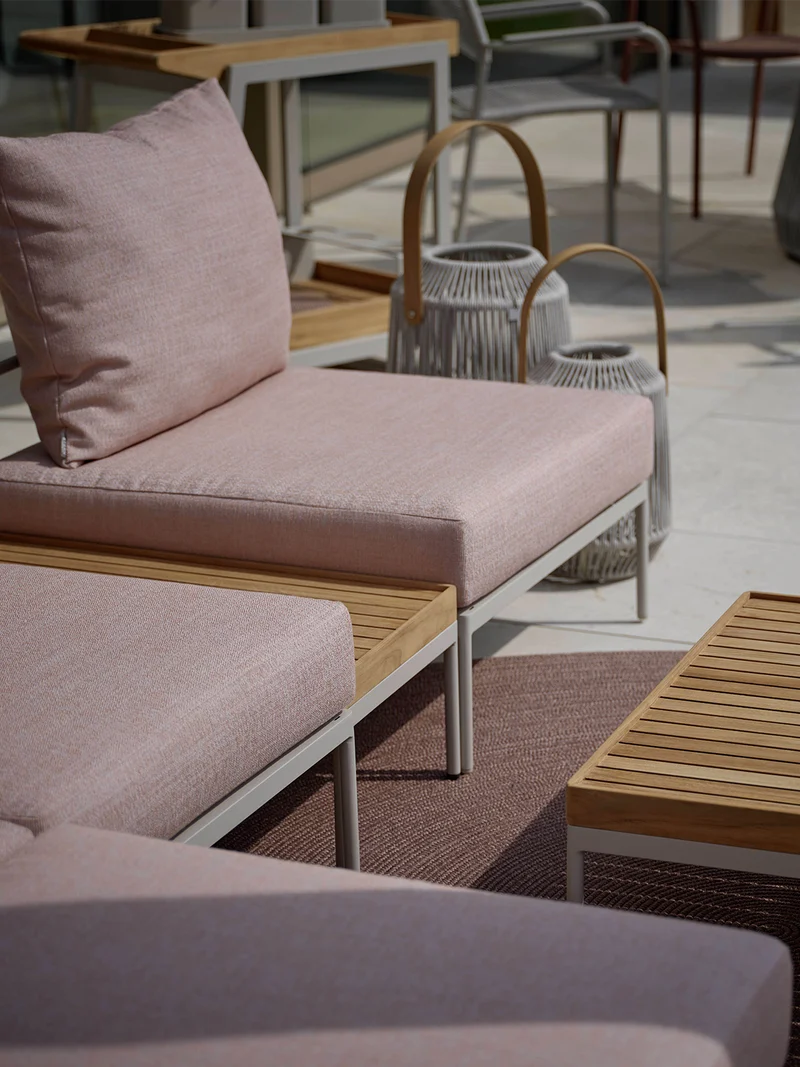 Beistelltisch Coco 80x40x29 cm Aluminium greige Tischplatte Teak FSC®-zertifiziert